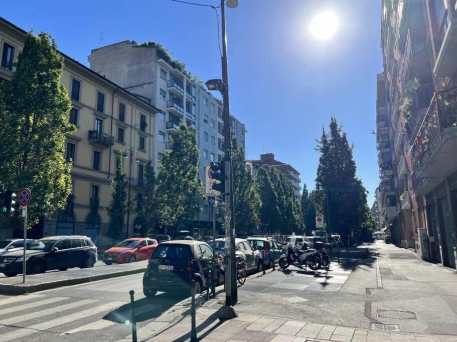 Daniela'S Spazioso Appartamento Ai Navigli Милано Екстериор снимка