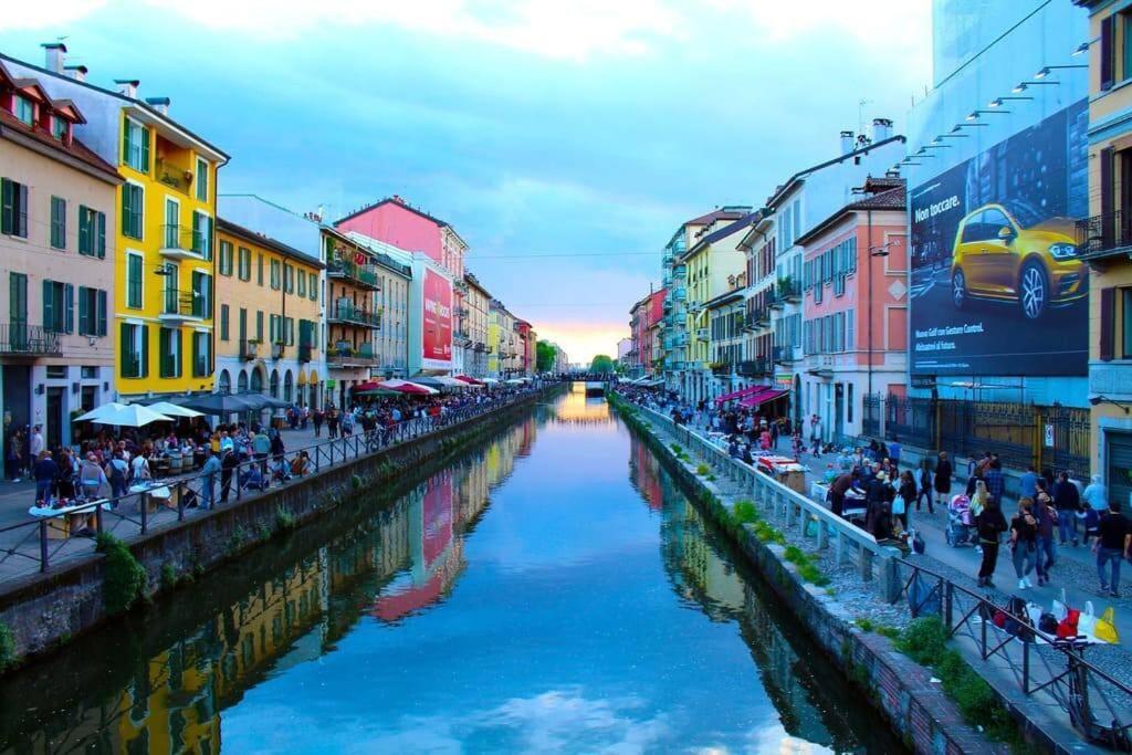 Daniela'S Spazioso Appartamento Ai Navigli Милано Екстериор снимка