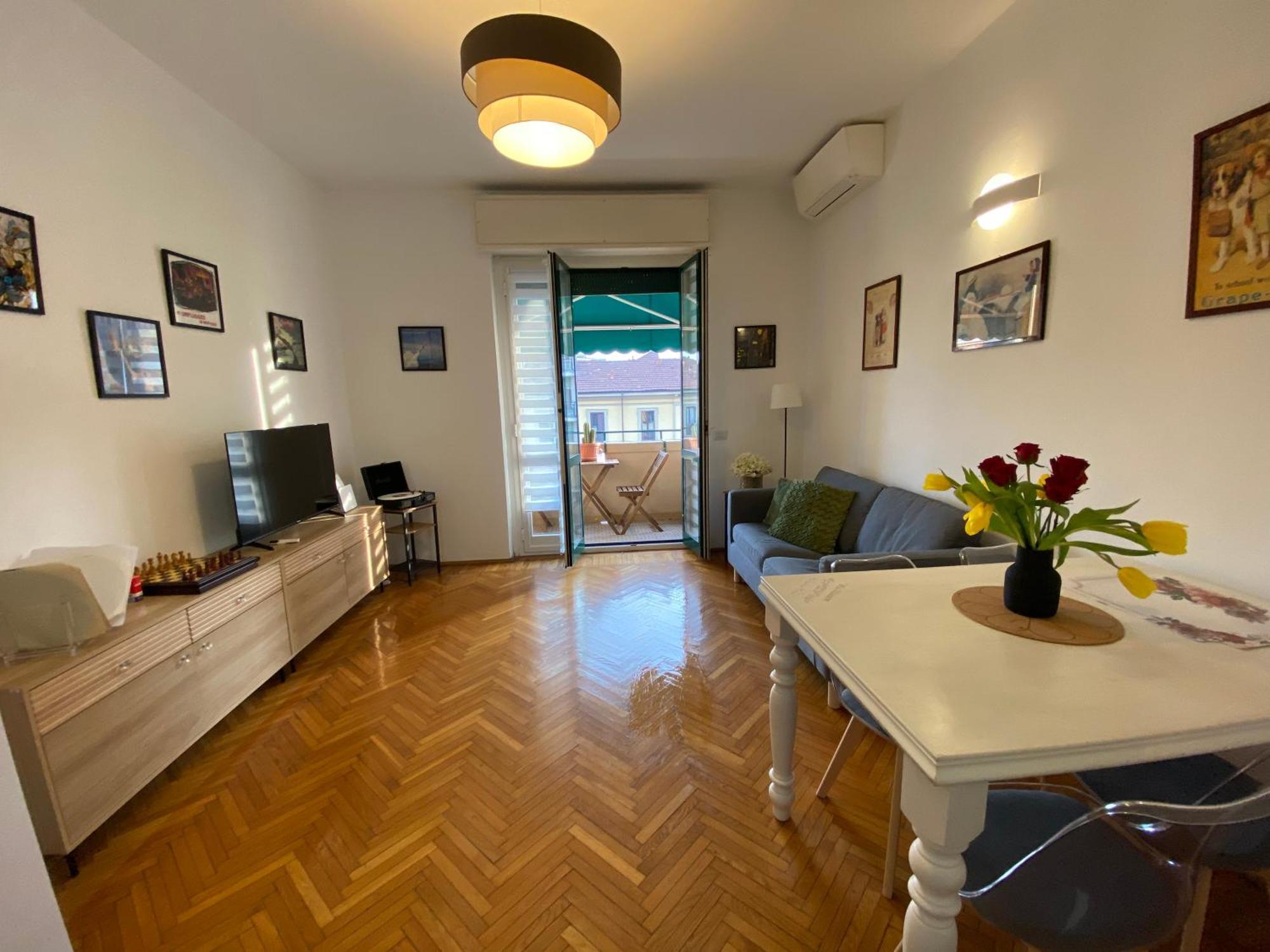 Daniela'S Spazioso Appartamento Ai Navigli Милано Екстериор снимка